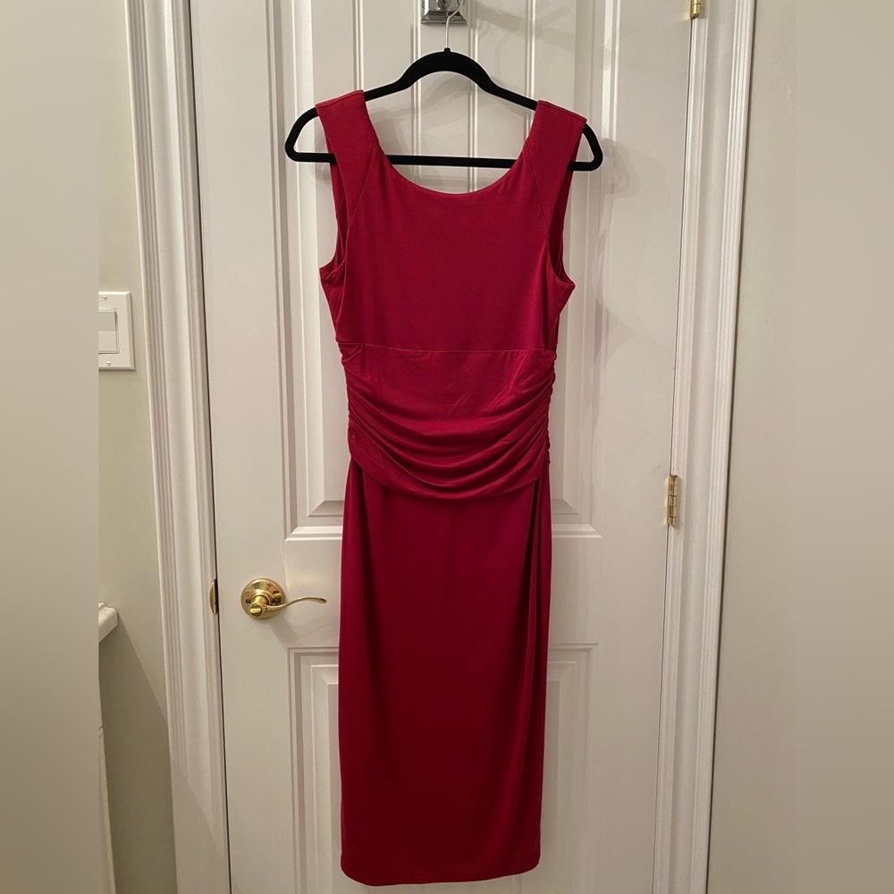 NWOT VENUS Size 10 Sleeveless Lined Wine Colour Midi Dress Gathered at Waist